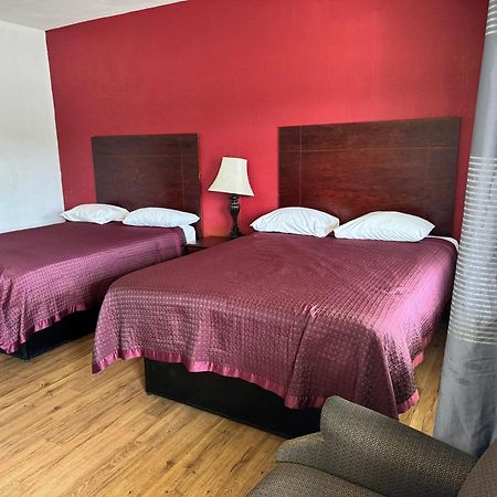 Travel Inn By Oyo Danville Us-29 Buitenkant foto