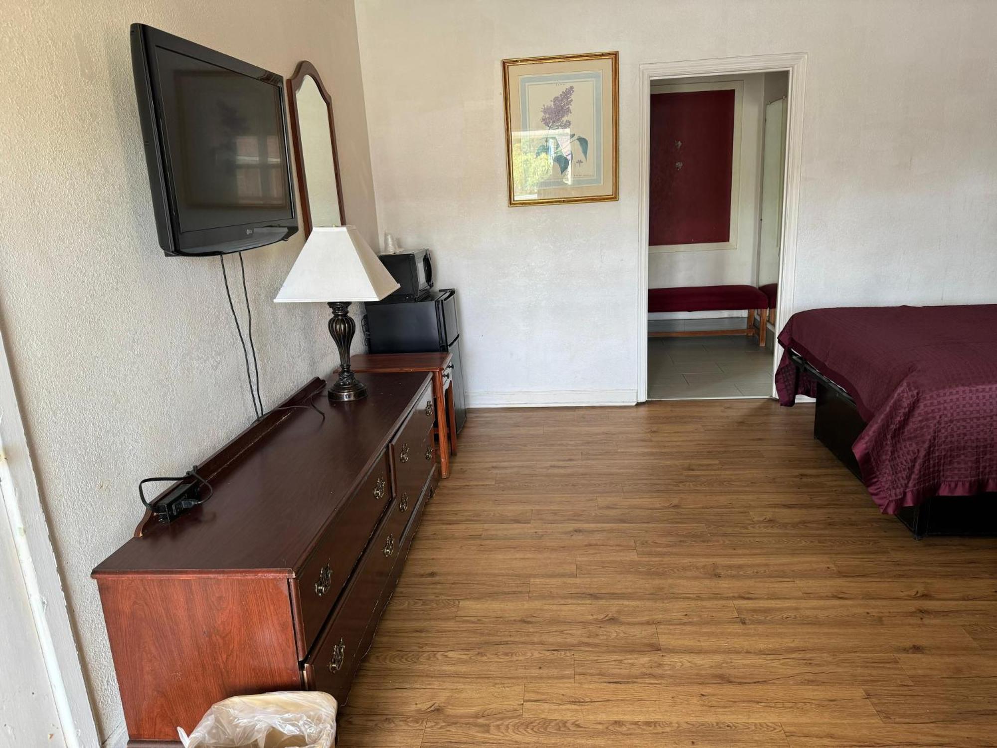 Travel Inn By Oyo Danville Us-29 Buitenkant foto