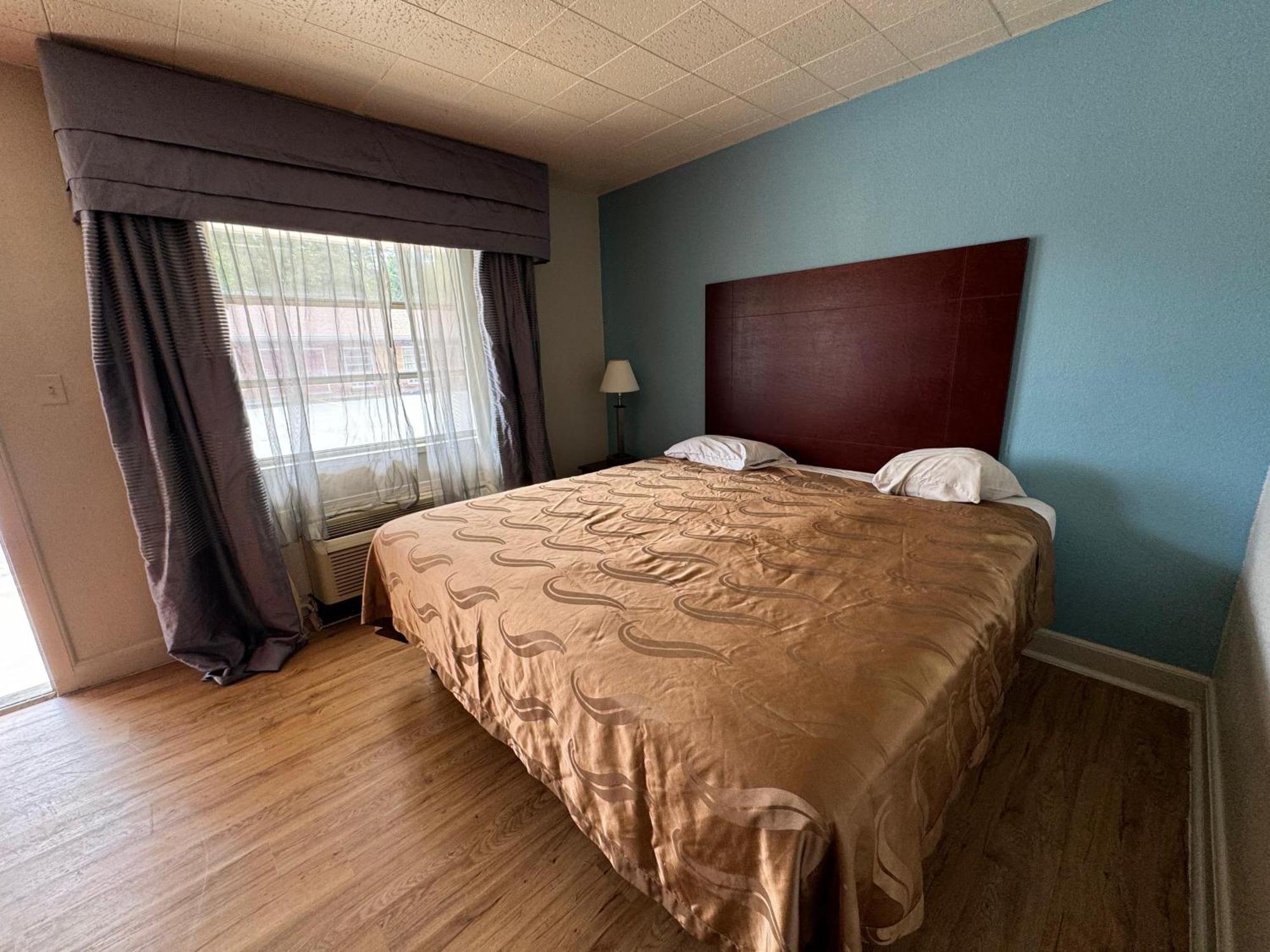 Travel Inn By Oyo Danville Us-29 Buitenkant foto