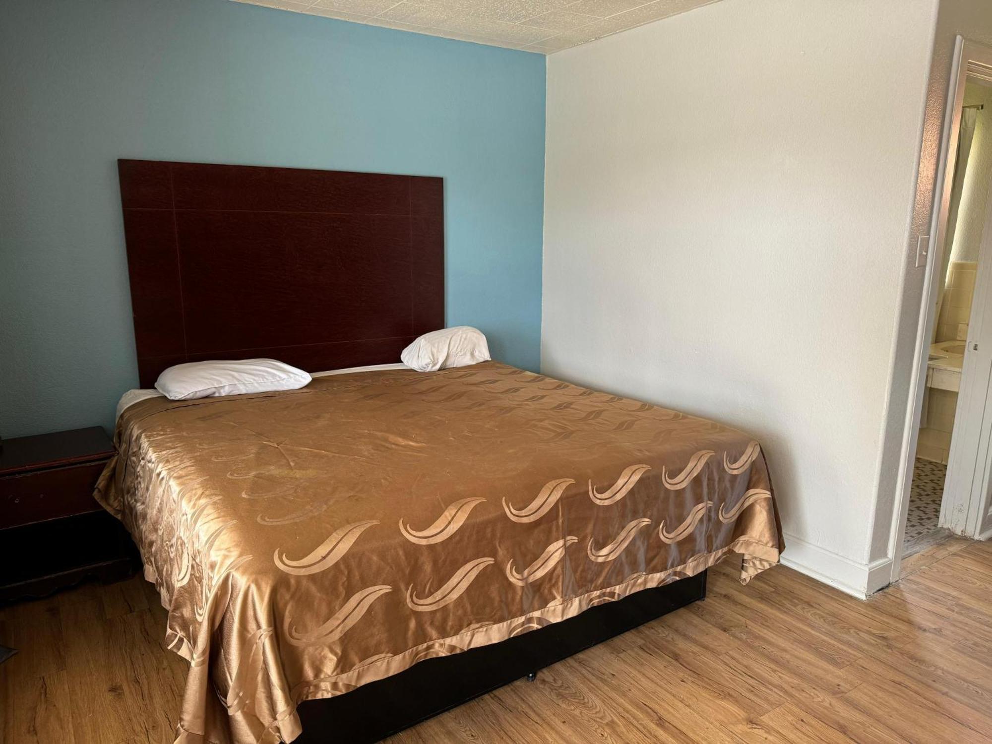 Travel Inn By Oyo Danville Us-29 Buitenkant foto